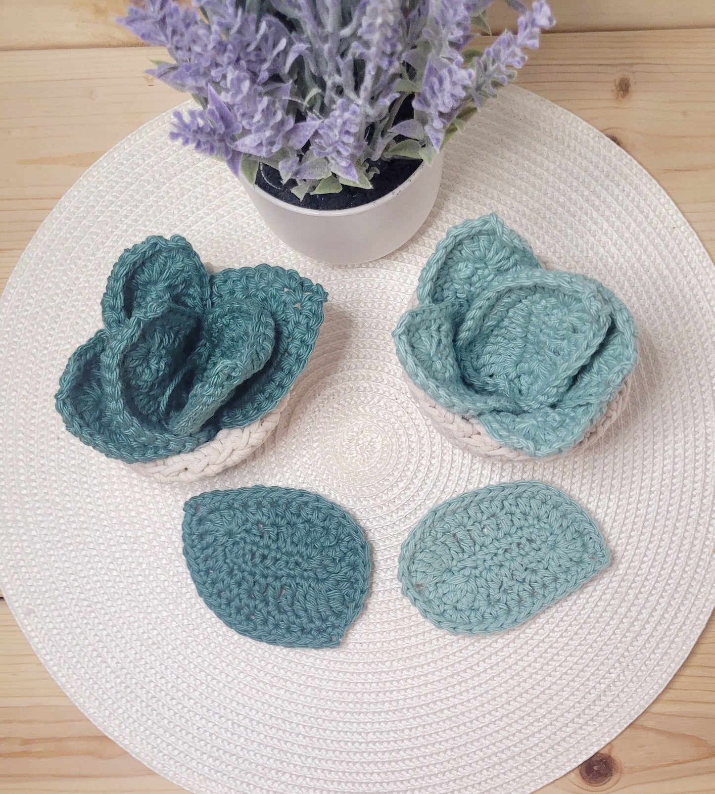 Crochet plant coaster set